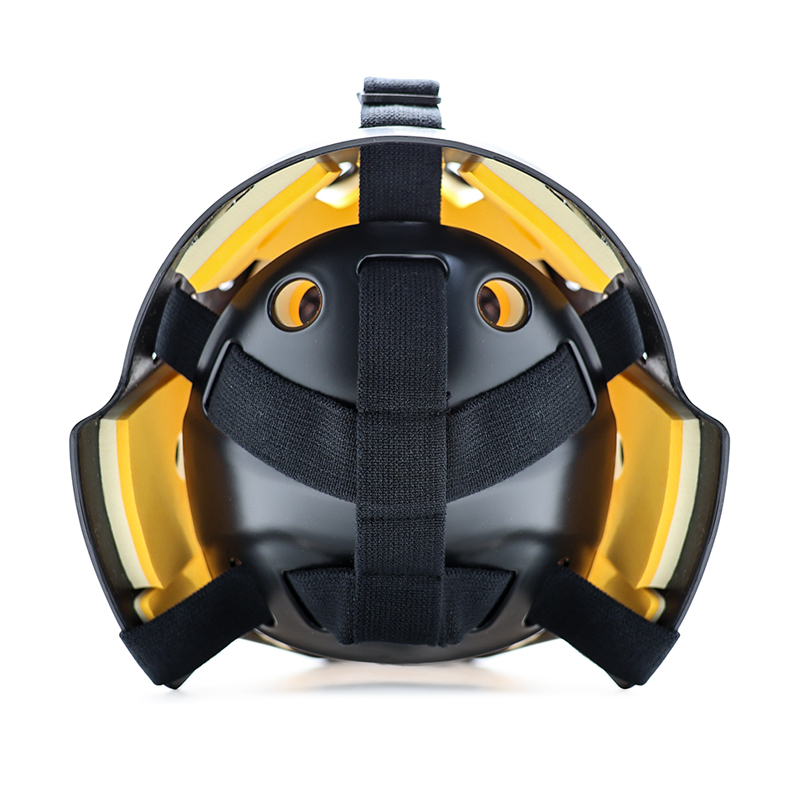 Helma brankáře pro hokej z bílé oceli Helma